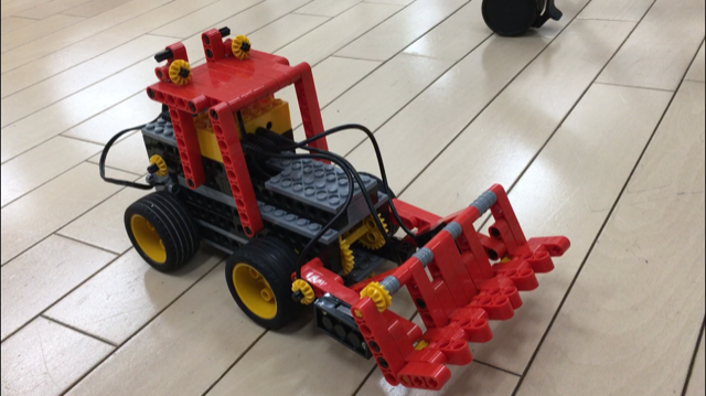 お知らせ 【ロボット教室】建機『ホイールローダー』のイメージサムネイル画像