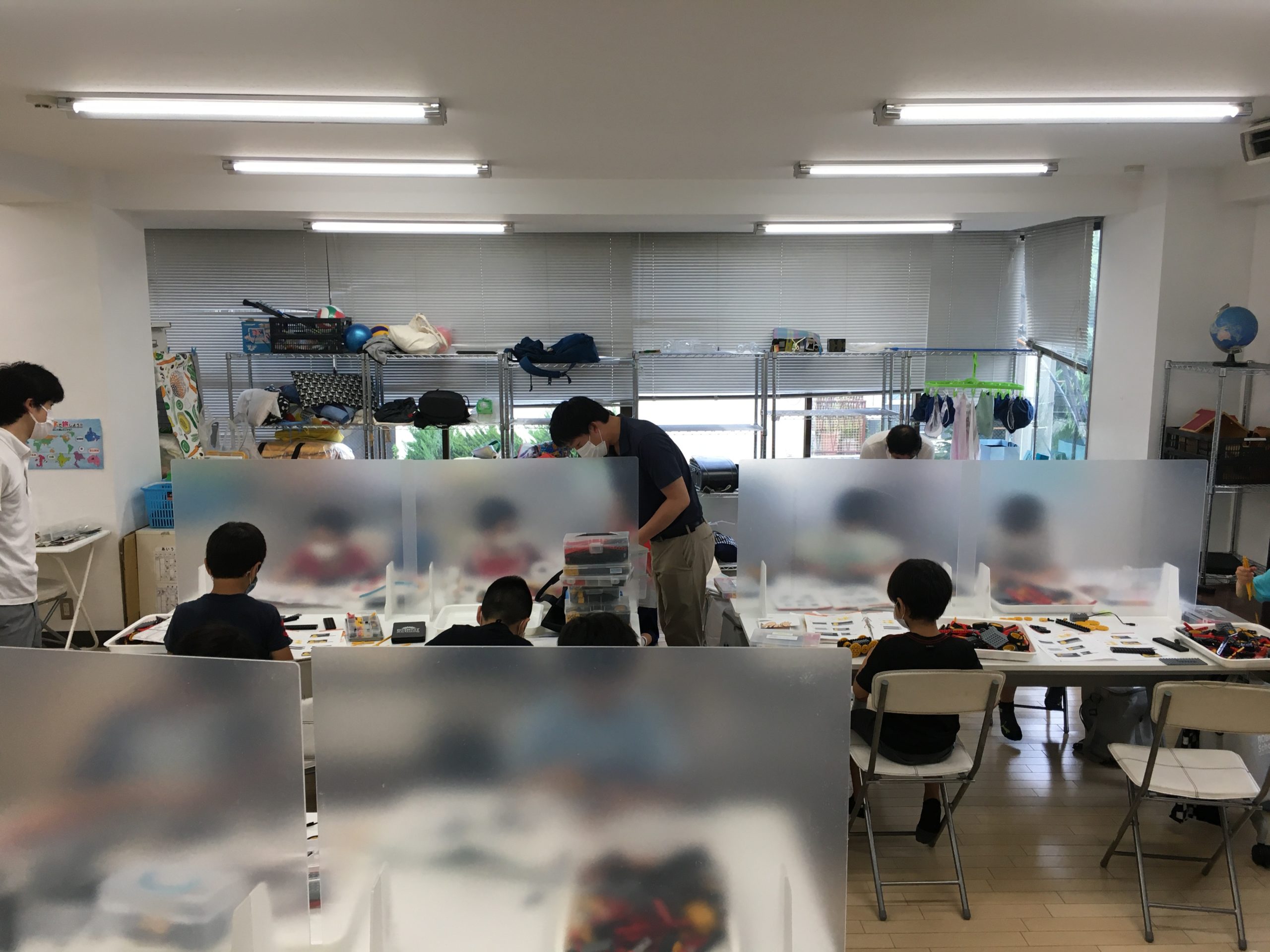 お知らせ 【ロボット教室】久しぶりの合同授業のイメージサムネイル画像