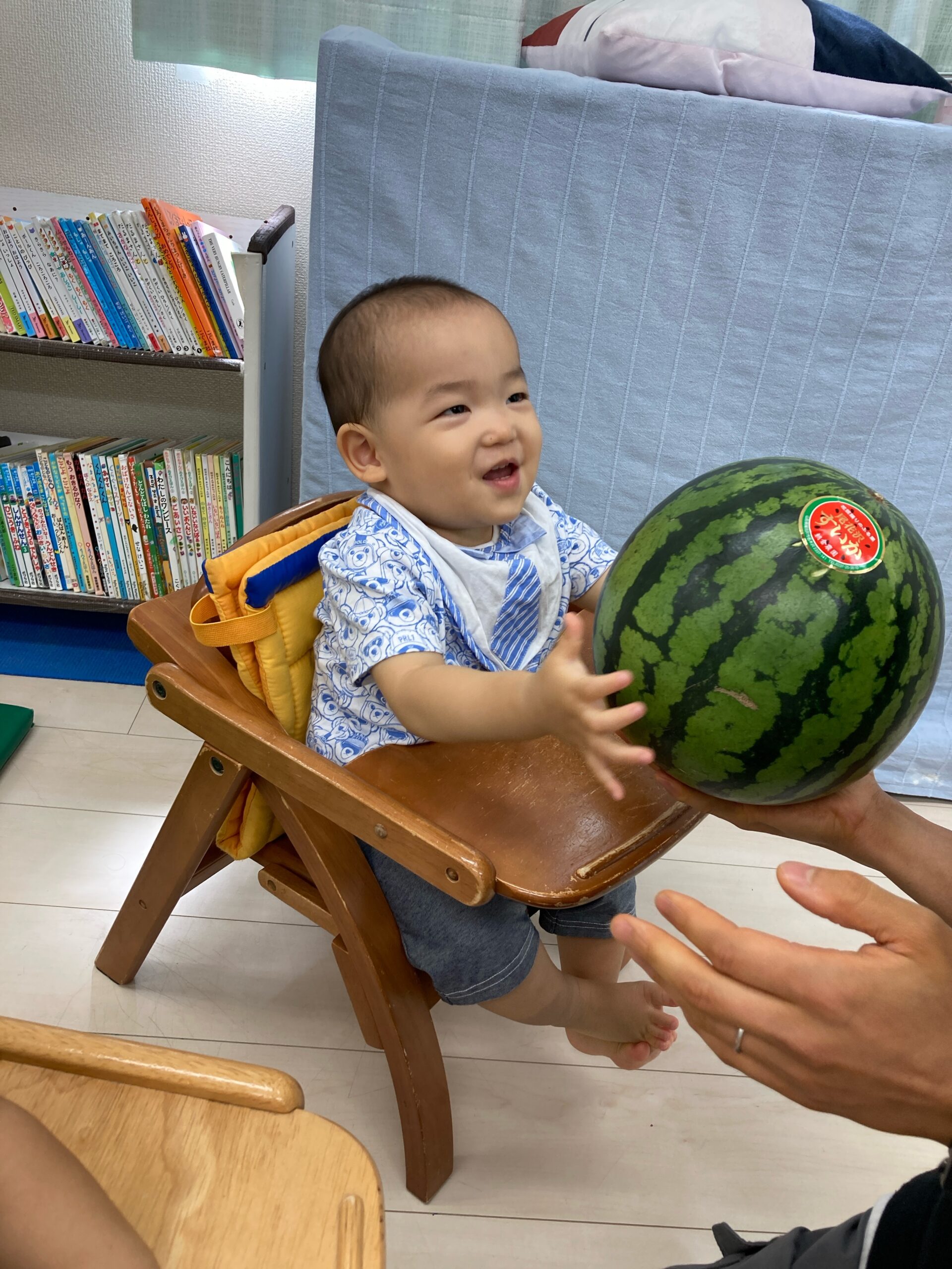 フロンティアキッズ ブログ記事 スイカ割り🍉のイメージサムネイル画像